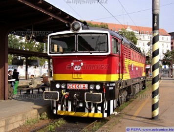 TT - Dieselov lokomotiva ady 754 049 - D (analog)